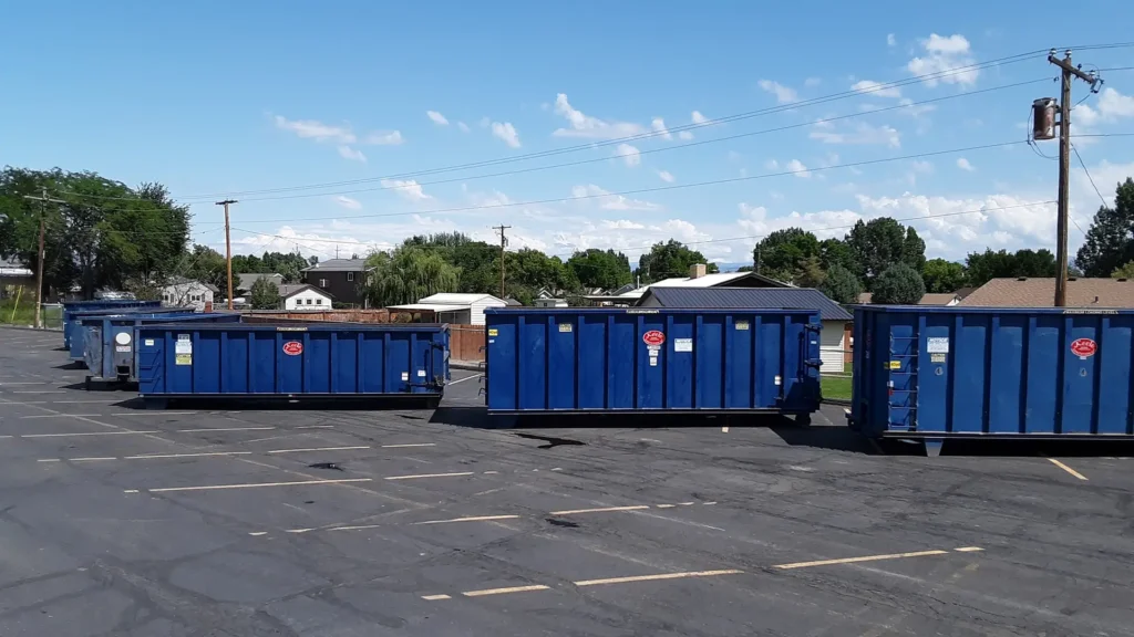 Residential roll-off dumpsters in Lovell WY